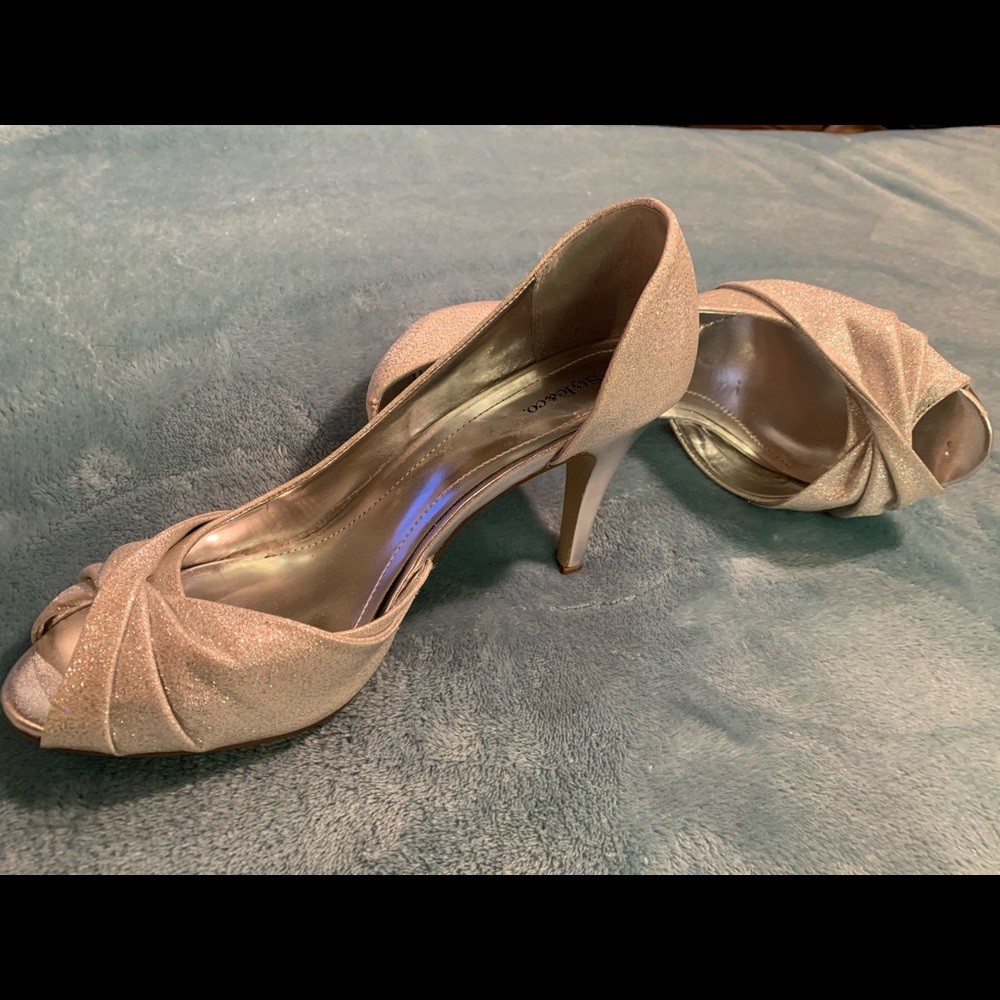 Style&Co silver heels size 7.5